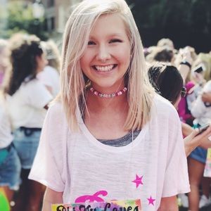 Meet your Posher, Sarabeth